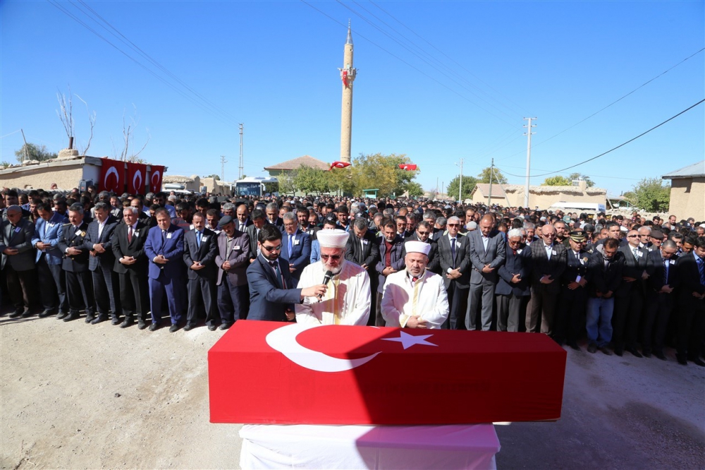 Şehit Muhammet Uz dualarla uğurlandı 40