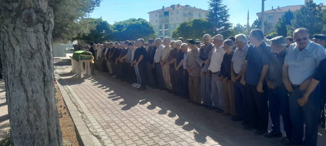 Cevdet Meral son yolculuğuna uğurlandı 1