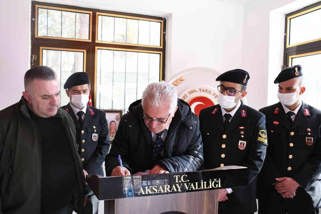 Aksaraylı Astsubay Çavuş Memiş Arıbaş PKK terörüne verilen ilk iki şehitten biri oldu 9