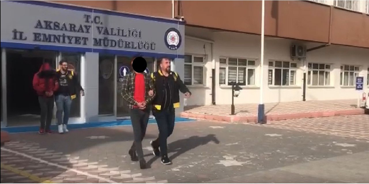 Aksaray’da otodan hırsızlık yapan 2 şüpheli tutuklandı