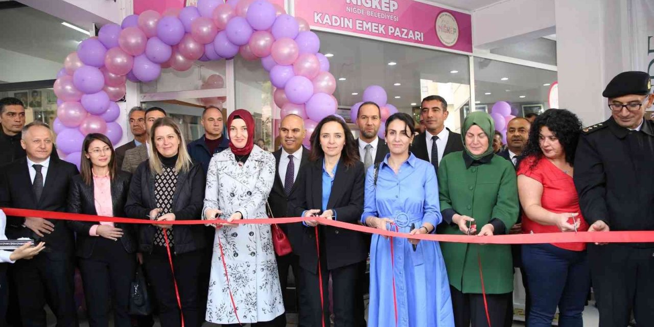 Niğde’de ‘Kadın Emek Pazarı’ açıldı