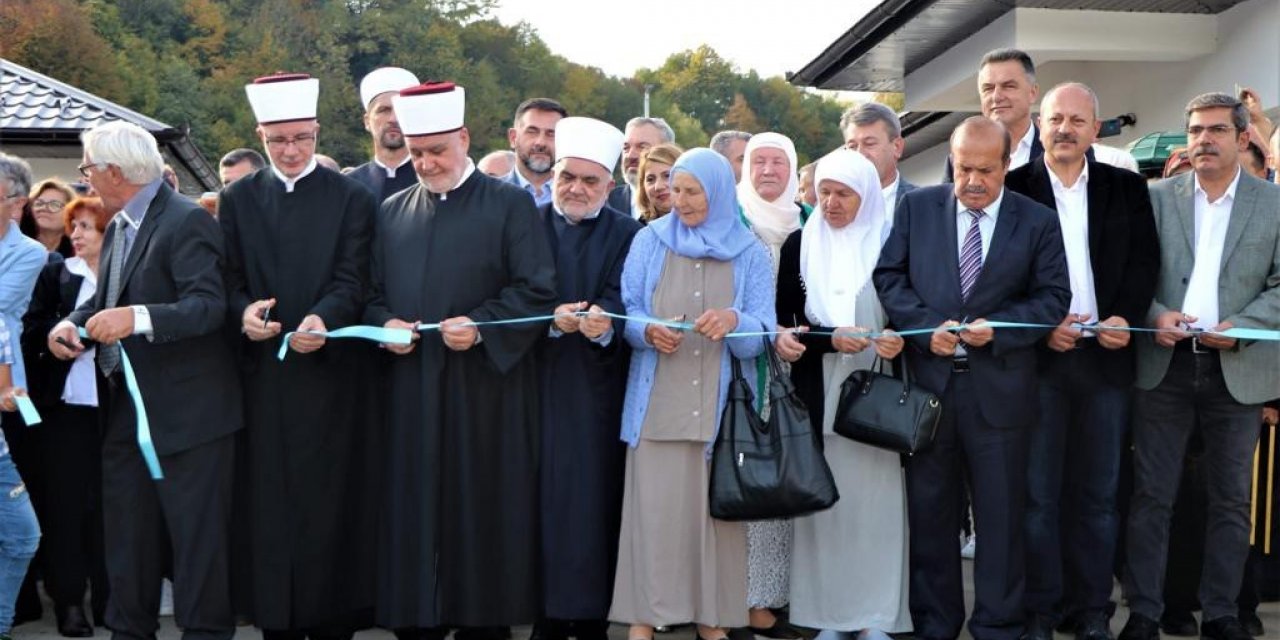 Bosna Hersek’te “Srebrenitsa Anneleri” Bakım Evi açıldı