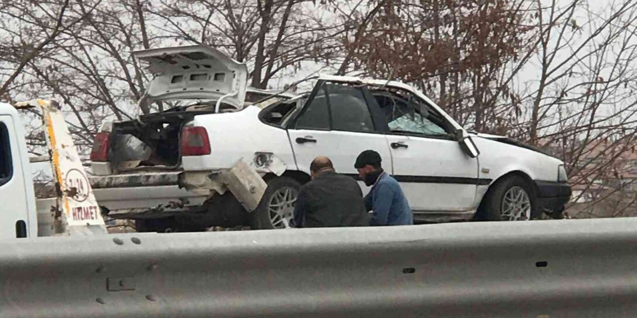 Konya’da otomobil şarampole yuvarlandı: 1 yaralı