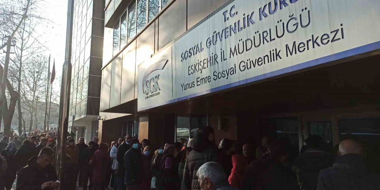 EYT kararını yeni yıl hediyesi olarak değerlendirdiler