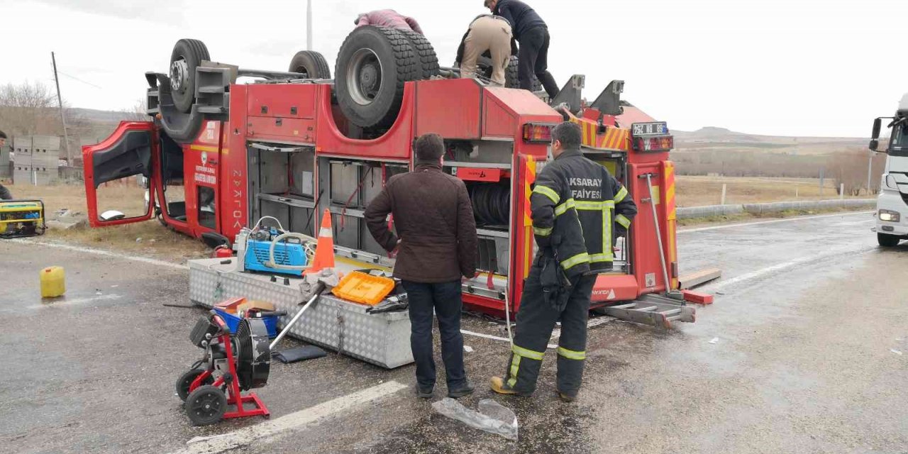 Aksaray’da kazaya yardıma giden itfaiyeciler ölümden döndü