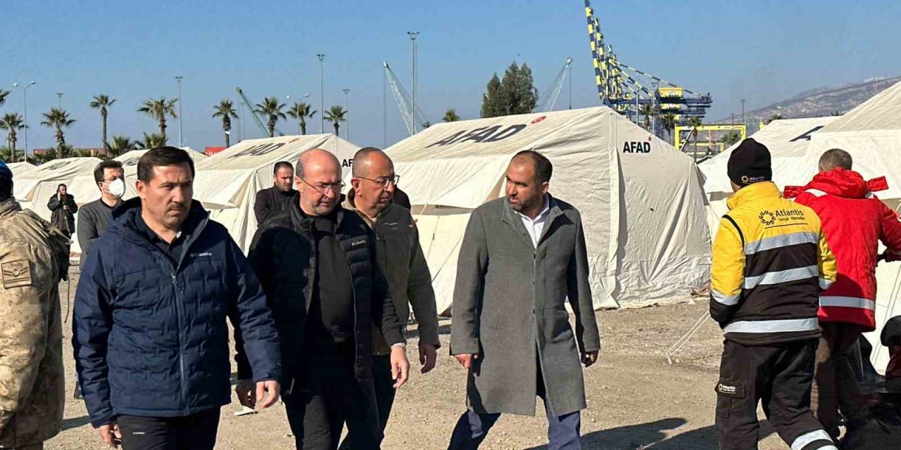 Selçuklu Belediyesi Hatay’da çalışmalarını sürdürüyor