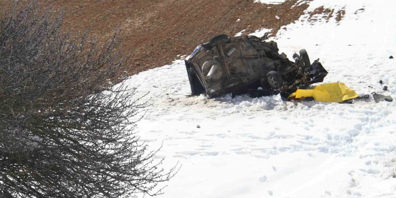 Ailelerinin haber alamadığı 2 kişinin trafik kazasında öldüğü ortaya çıktı