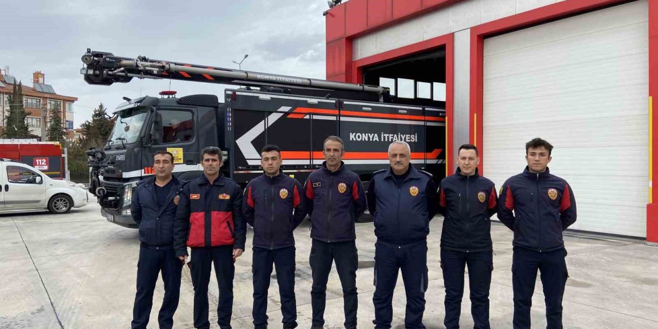 Enkaz altından 168 kişiyi kurtaran Konya itfaiye ekiplerinin bir kısmı döndü