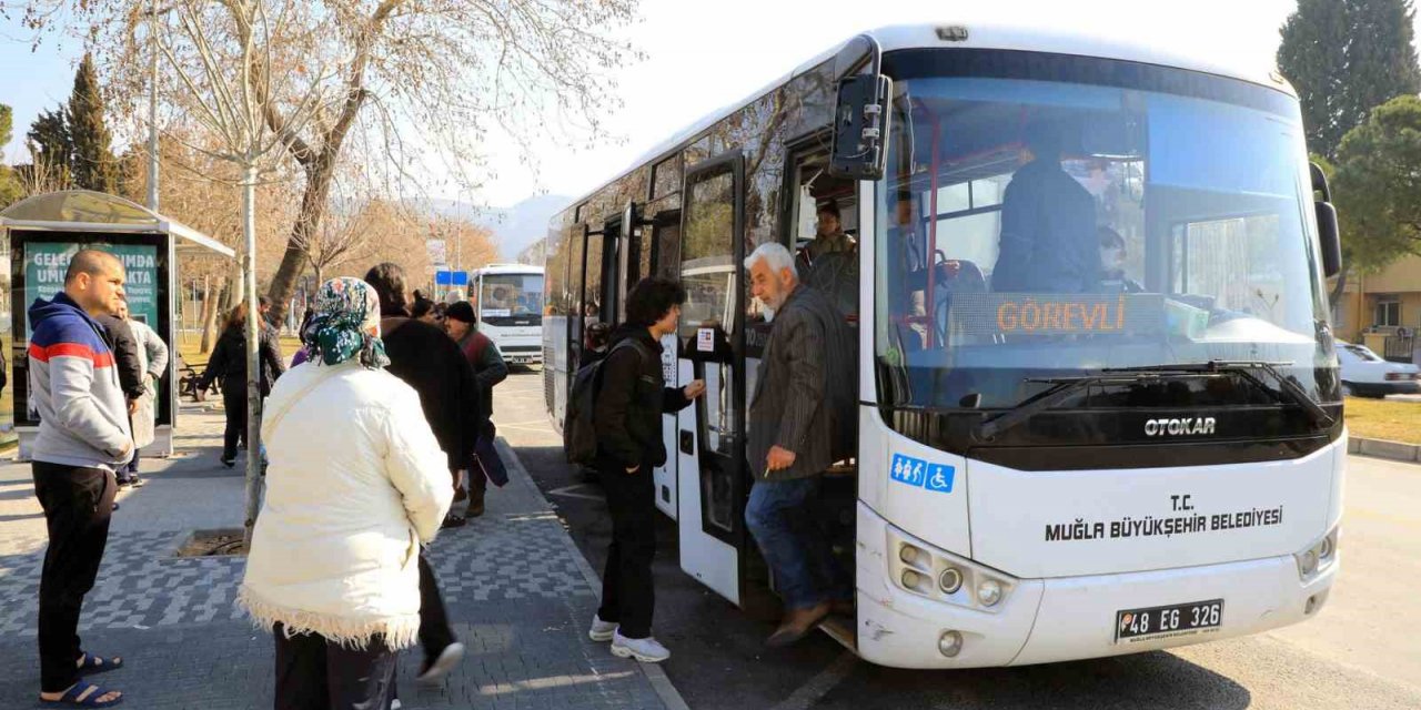 Depremzede vatandaşlara ücretsiz taşıma