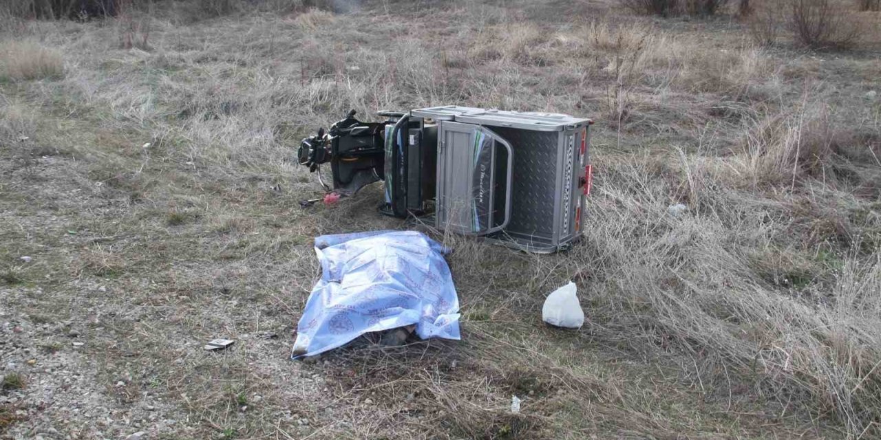 Konya’da elektrikli motosiklet devrildi, sürücü hayatını kaybetti