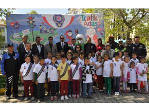 Seydişehir Polisinden Öğrencilere Uygulamalı Trafik Eğitimi