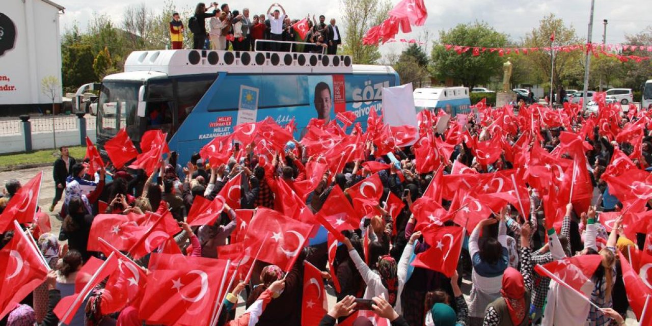 Saratlı'da Gürsel Keskin ve Ali Abbas Ertürk'e büyük destek