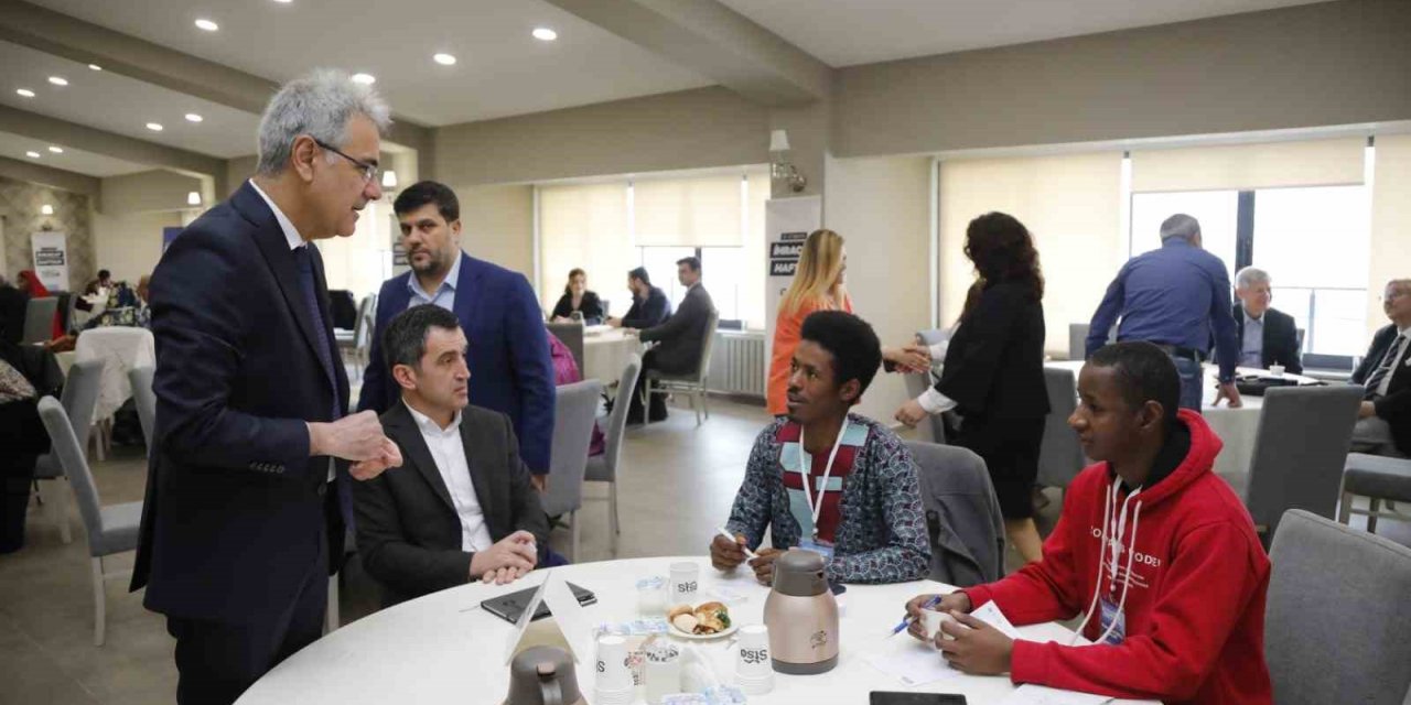 STSO, yabancı öğrencilerle iş adamlarını bir araya getirdi