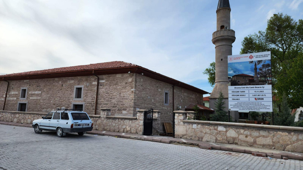 Eskil İlçesi Tarihi Ulu Camii'nin restorasyonu başladı