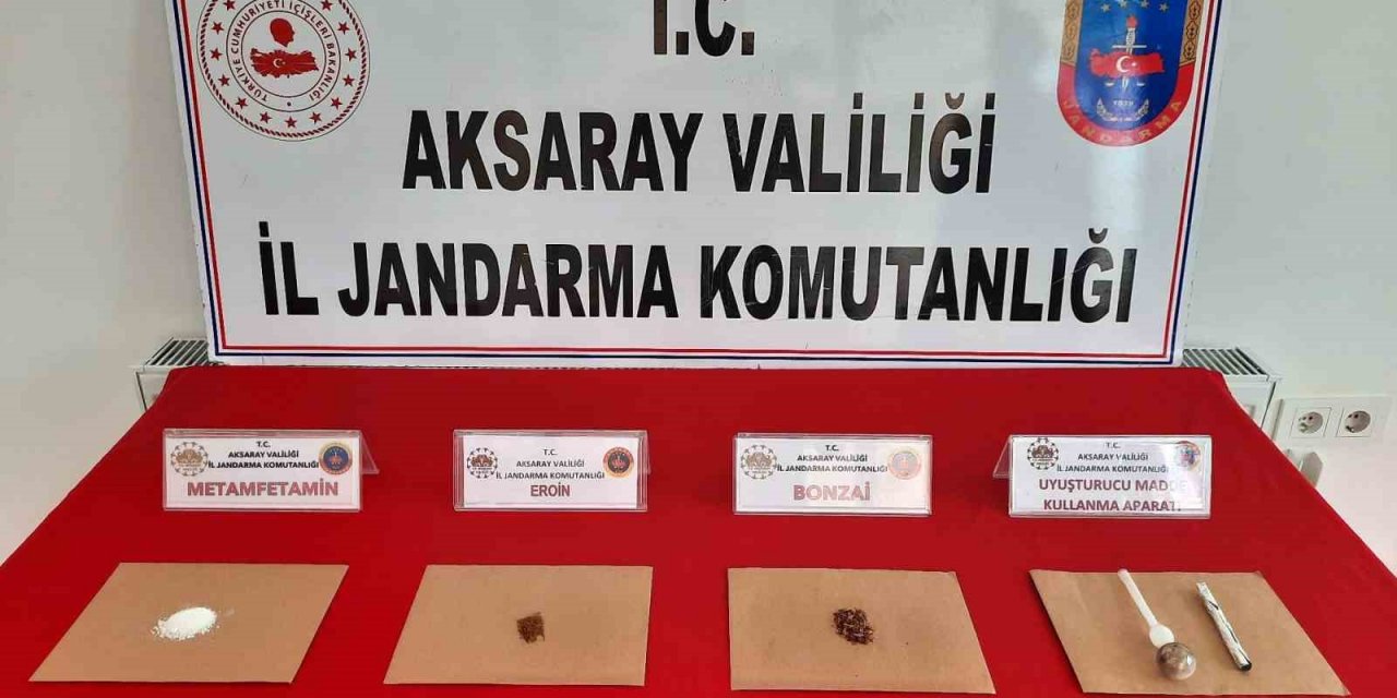 Uyuşturucu tacirlerine jandarma baskını: 4 gözaltı