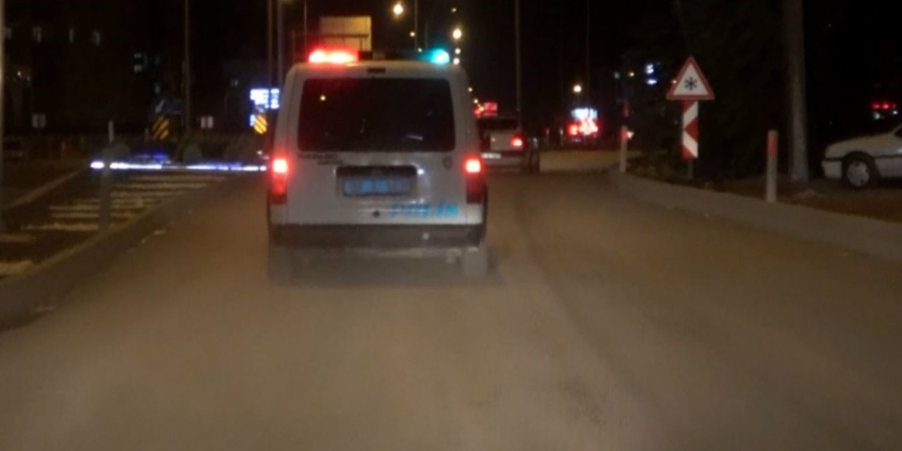 Aksaray’da hareketli dakikalar, şüpheliler kaçtı polis kovaladı