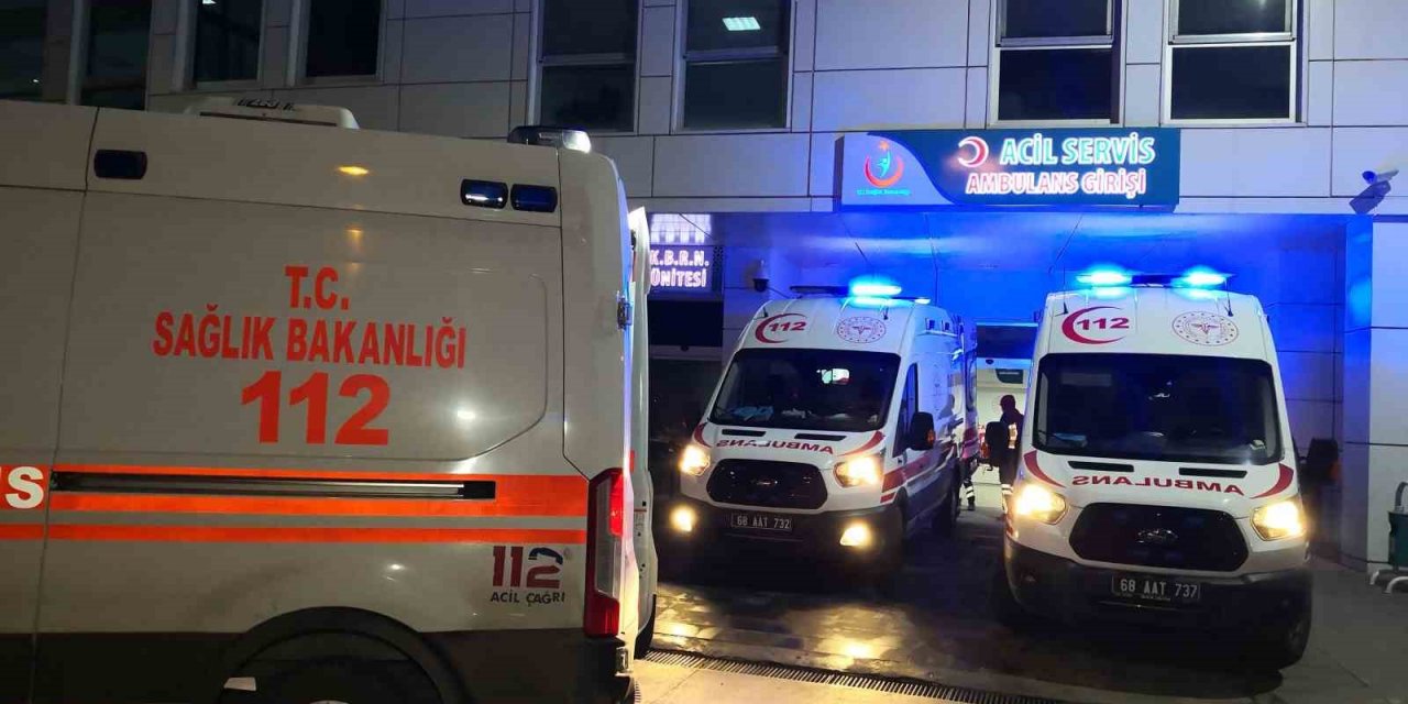 Aksaray’da çocukların bıçaklı kavgası kanlı bitti: 1 yaralı