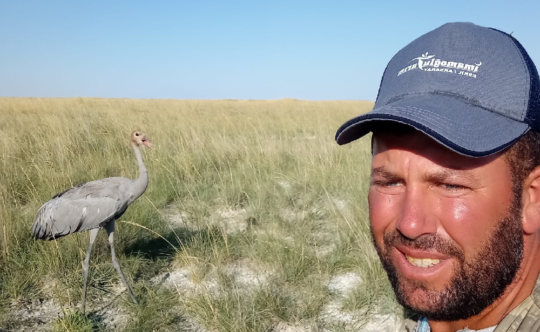 Eskil’in çölünde aslan çıkacak değildi ya! Turna ile selfie