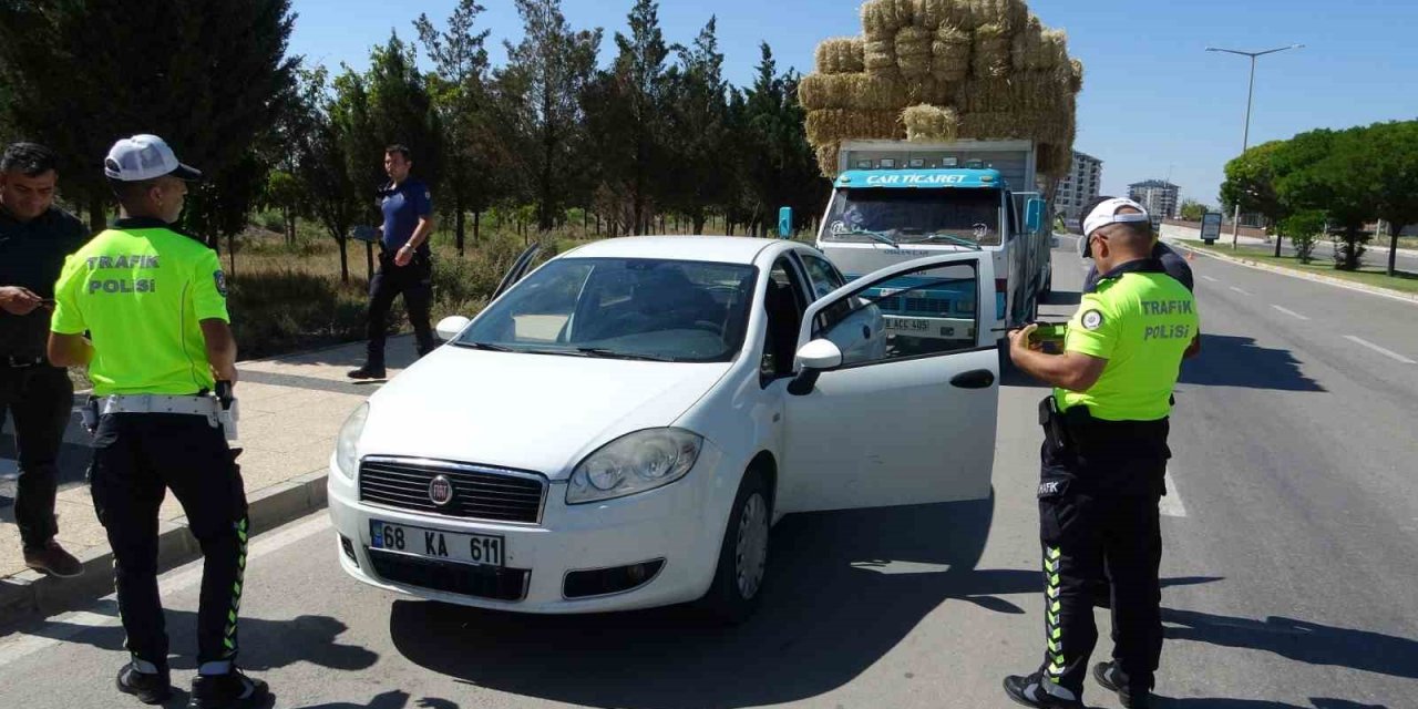 Aksaray’da asayiş ve trafik uygulamaları gündüz de devam ediyor