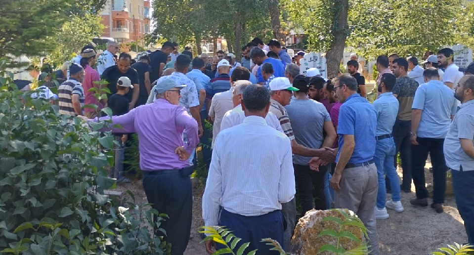 Necmettin Yalvaç son yolculuğuna uğurlandı