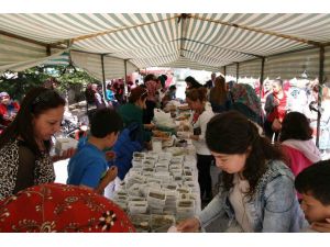 Kulu’da Okul Yararına Kermes Düzenlendi