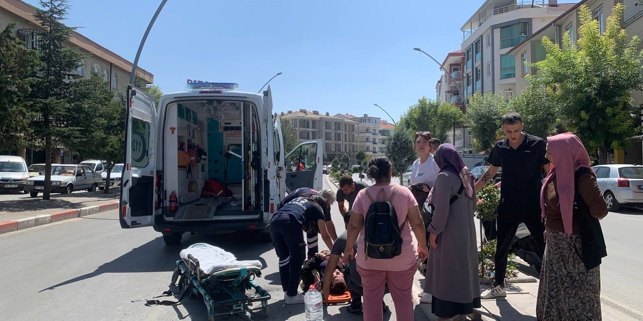 Karaman’da kamyonetin çarptığı yaya yaralandı