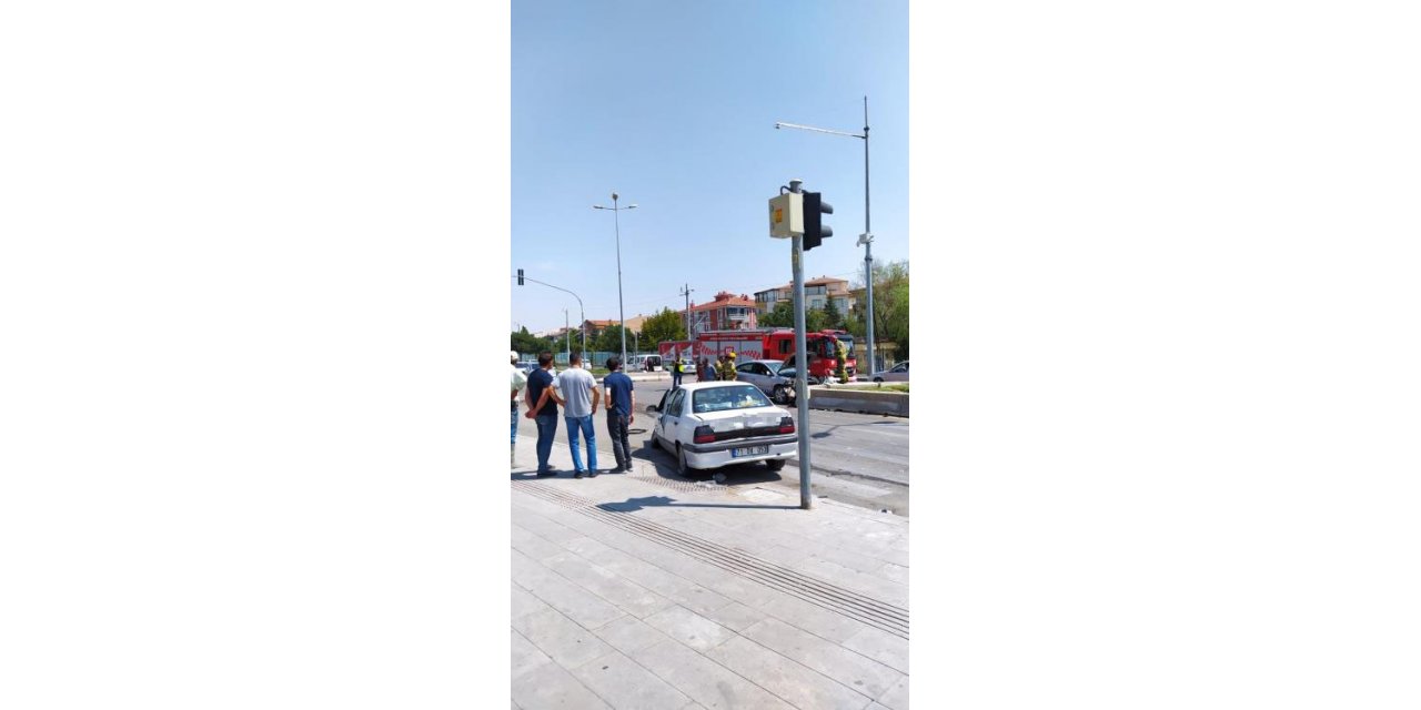 Kırıkkale’de iki otomobil çarpıştı: 2 yaralı