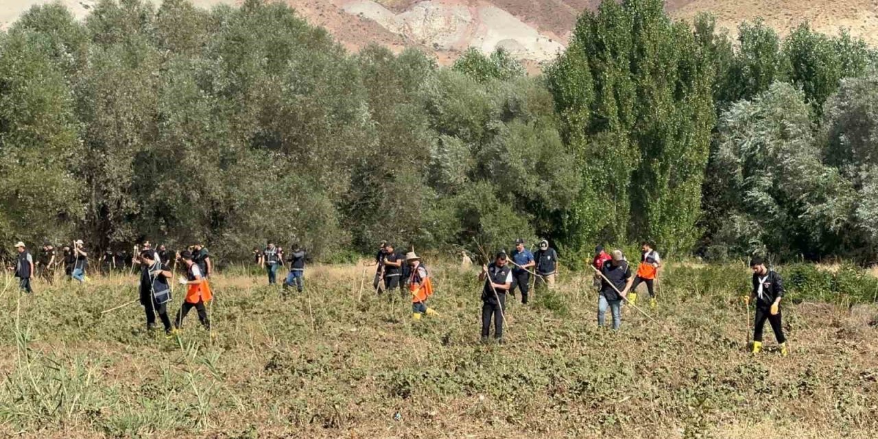 Aksaray’daki sel sonrası kayıp bebeği arama çalışması devam ediyor