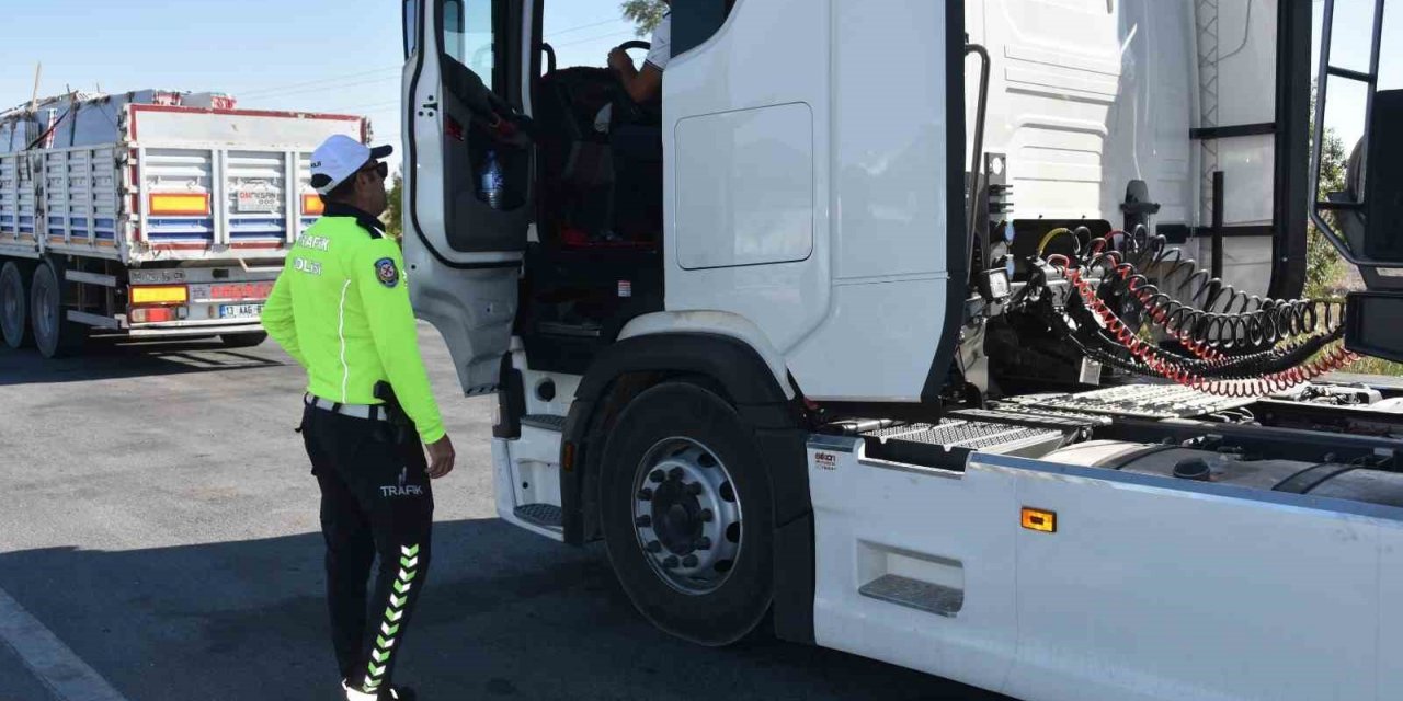 Konya’da bin 776 ağır vasıta araç tek tek denetlendi