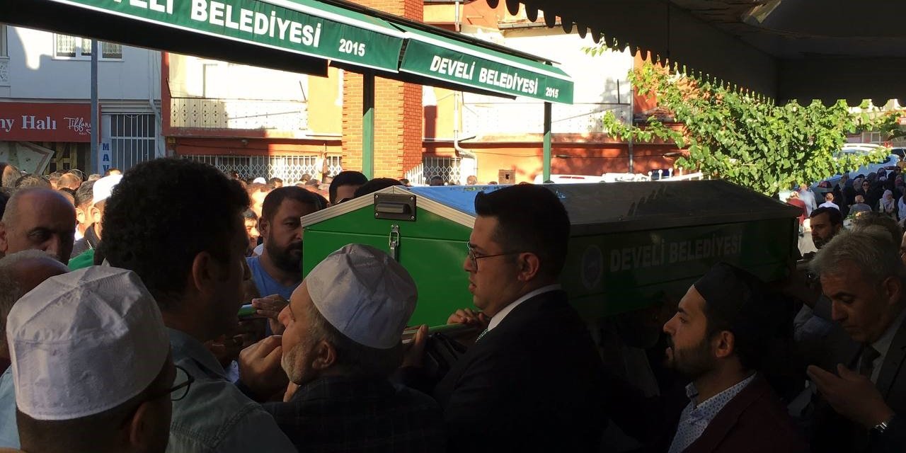 Hayatını kaybeden AK Parti İlçe Başkan Yardımcısı son yolculuğuna uğurlandı