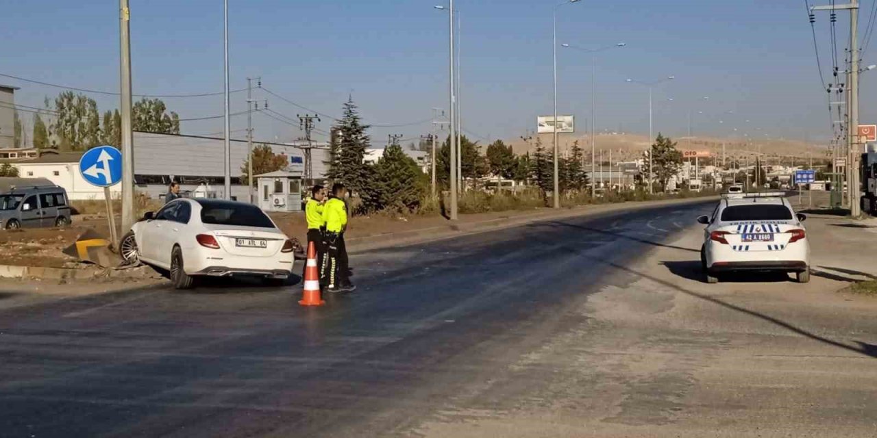 Konya’da motosiklet ile otomobil çarpıştı: 2 yaralı