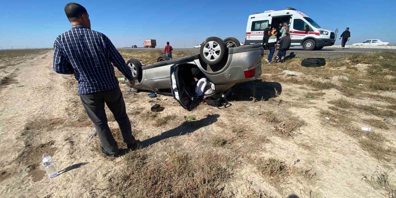 Aksaray-Konya yolunda otomobil takla attı: 1’i çocuk 3 yaralı