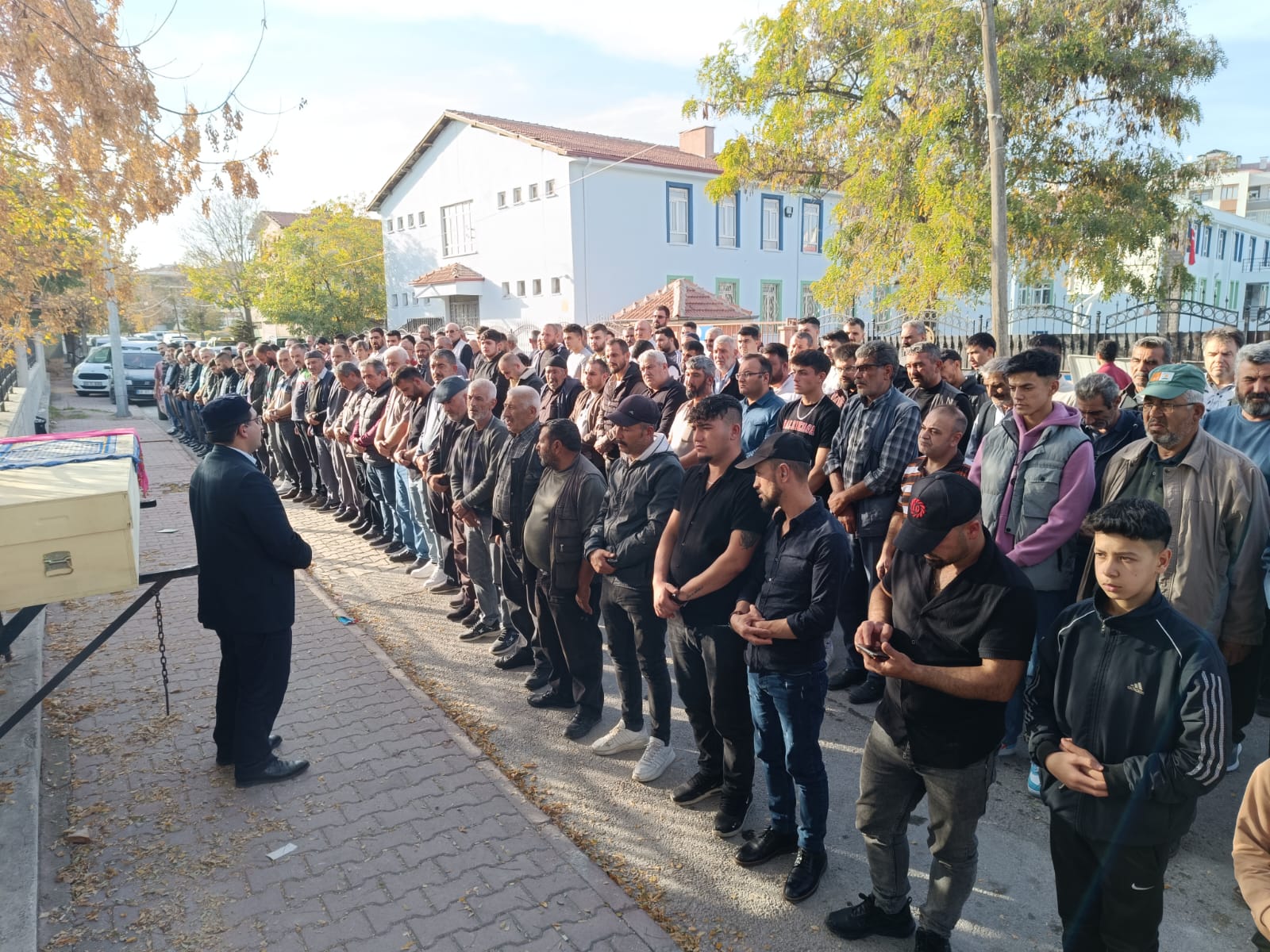 Özlem Çoban son yolculuğuna uğurlandı