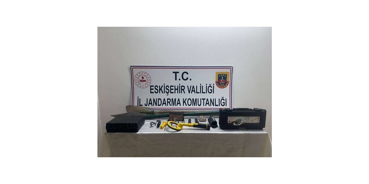 Jandarma kaçak kazıya göz açtırmıyor