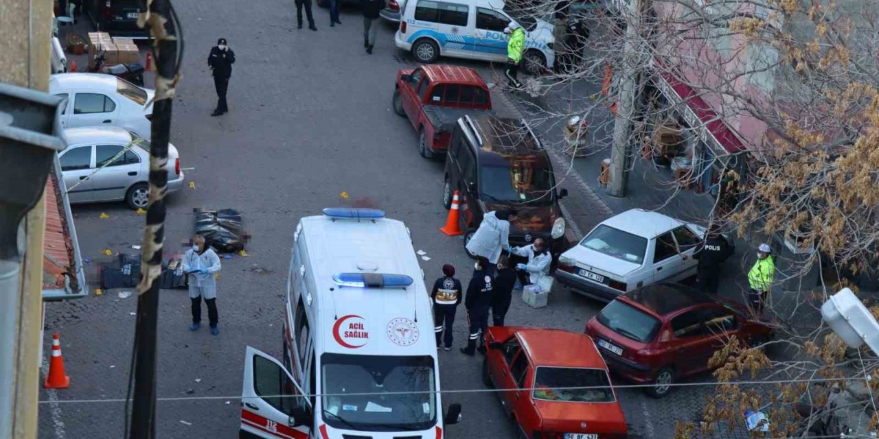 Kayseri’de 3 kişiyi öldüren sanığın davasına devam edildi
