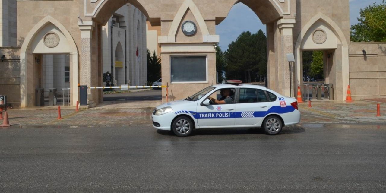 Beyşehir’de polis, huzuru bozan trafik magandalarına geçit vermiyor