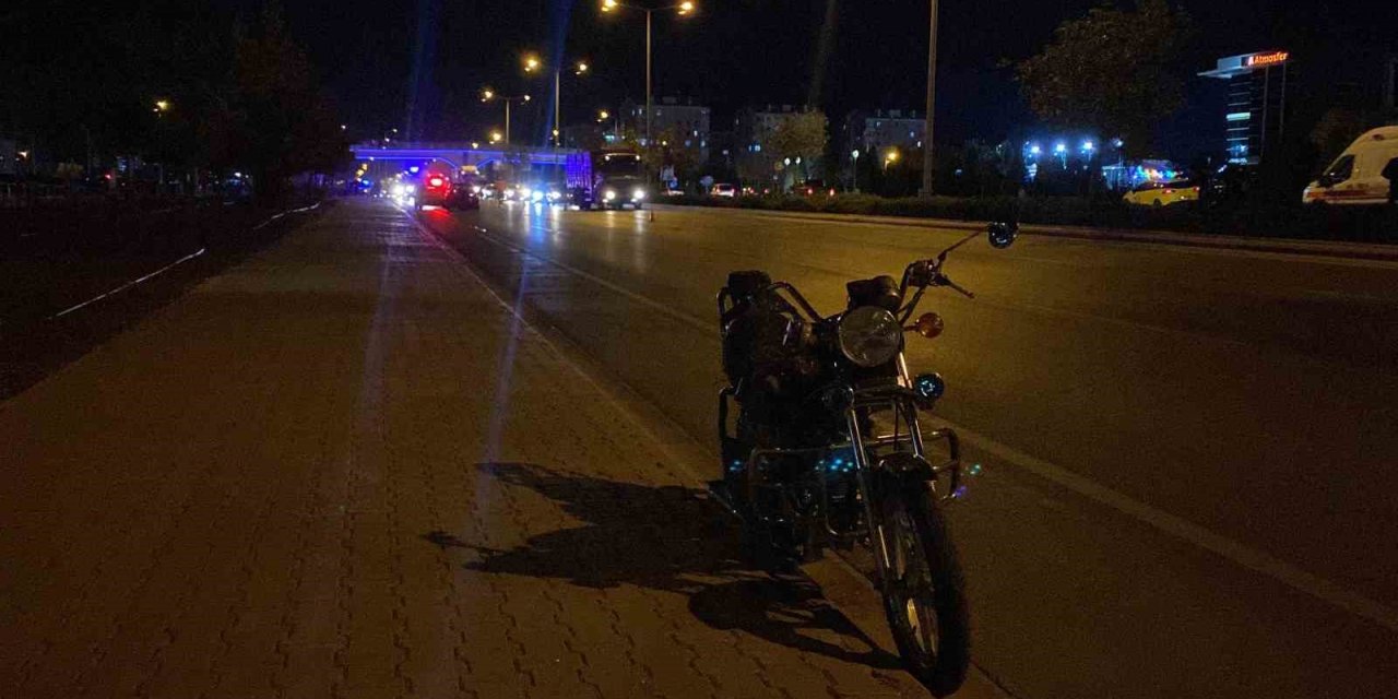Konya'da otomobil motosiklete çarptı: 1 ölü