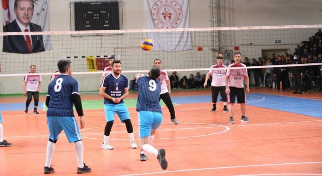 Eskil'de Kaymakamlık voleybol turnuvası bugün başlıyor