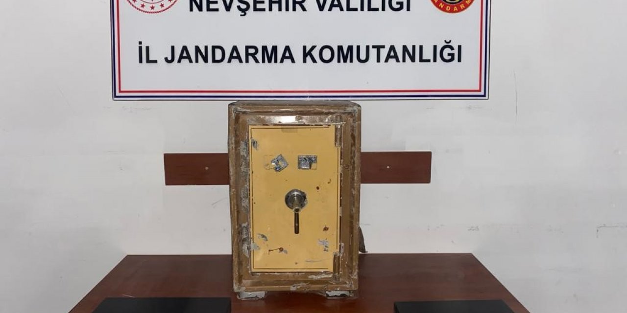 Nevşehir’de belediye binasına giren hırsız tutuklandı