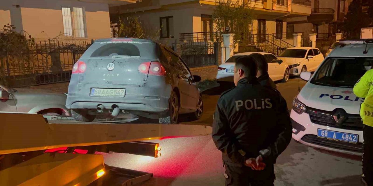 Alkollü sürücü önce araçla, sonra yaya olarak kaçtı