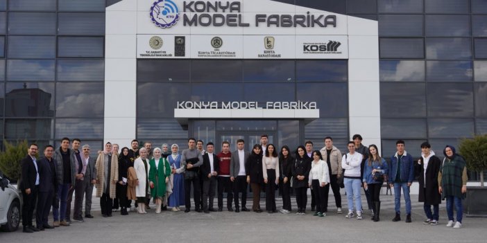 NEÜ Özbekistanlı öğrencileri misafir etti