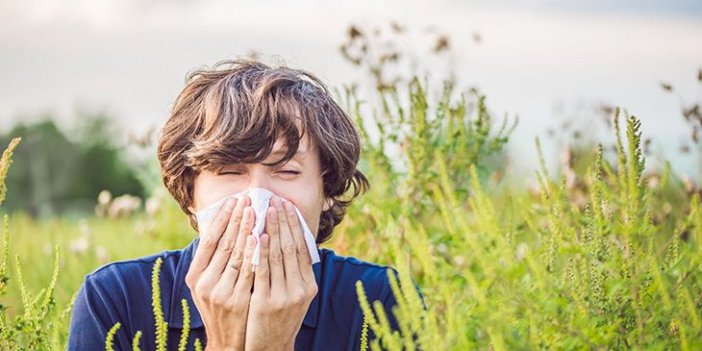 Bahar alerjisi en çok gençleri etkiliyor