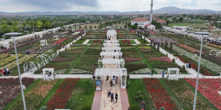 Karatay'da Gül Bahçesi sezona Merhaba dedi