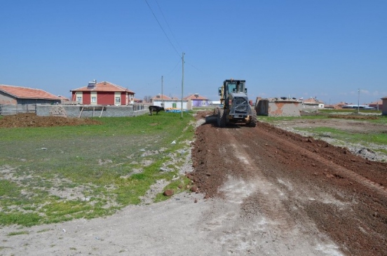 Yenikent’te Yol Çalışmaları Başladı