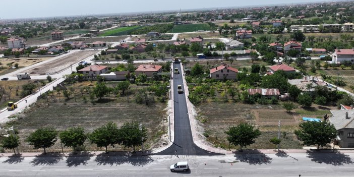 Karatay'da asfalt seferberliği sürüyor