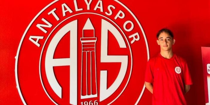 Eskilli 14 yaşındaki yıldız futbolcu Antalyaspor'a transfer oldu