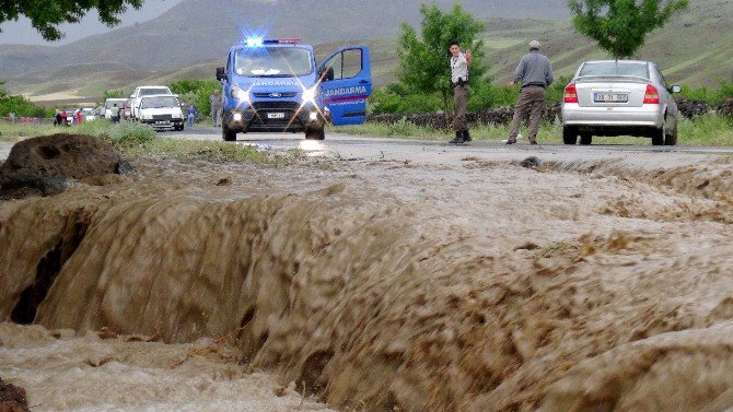 Aksaray’da Tarım Ve Hayvancılığı Sel Vurdu