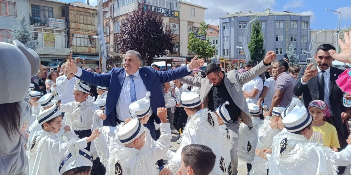 Bozkır'da 106 çocuk erkekliğe ilk adımı attı