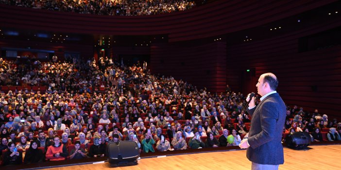 Başkan Altay'dan öğrencilere okuyun tavsiyesi