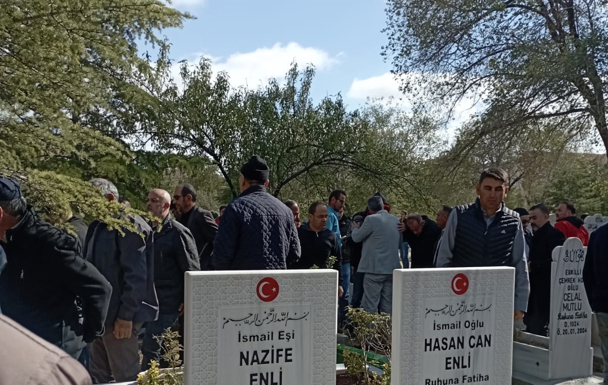 İzzet Mutlu Konya'da toprağa verildi